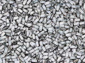 giant_pile_of_discarded_mobile_phones_medium-300x223